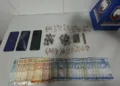Polícia Militar apreende 129 pedras de crack, maconha e celulares em operação na Invasão do Araçá, em Linhares