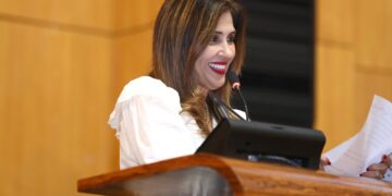 Deputada Raquel Lessa garante ampliação de vagas para emissão da Carteira de Identidade Nacional em Ecoporanga