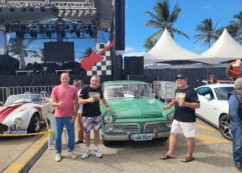 Guriri Road Fest movimenta turismo e economia local com exposição de veículos e shows nacionais