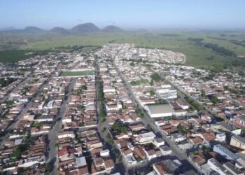 Ex-servidora de Câmara Municipal é condenada a devolver R$ 106 mil e pagar multa por desvio de auxílio-alimentação