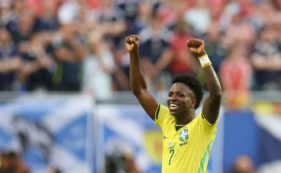 Brasil vence a Escócia por 3 a 0, avança em primeiro lugar e aguarda adversário no mata-mata da Copa