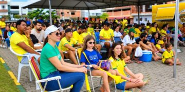 Jaguaré promove transmissão dos jogos da Seleção em telão na Arena Copa e reúne centenas de pessoas
