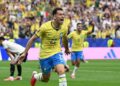 Brasil reage no segundo tempo, vence o Japão de virada e avança às oitavas da Copa do Mundo